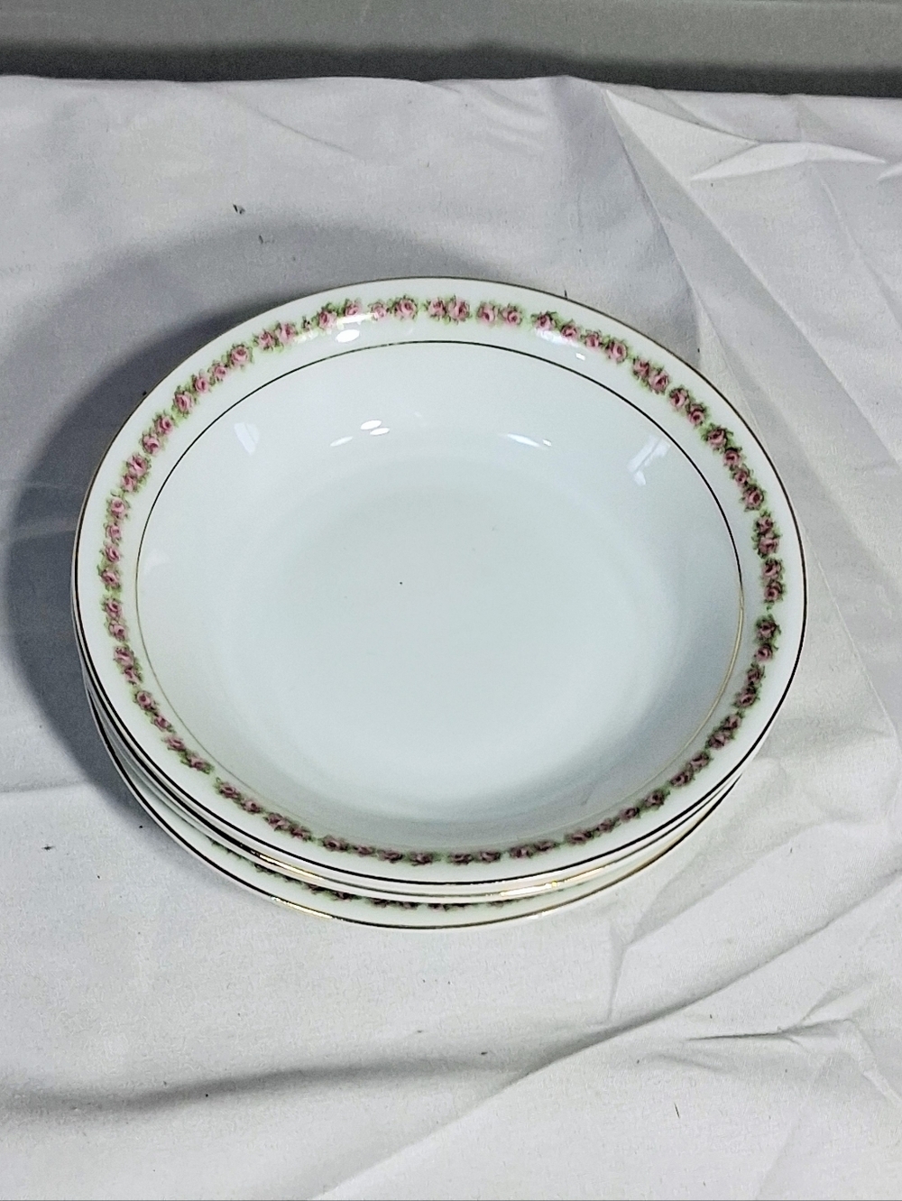 Set Of 4 1890-1920 Silesia Vintage Roses and Gold Trimmed 5" Fruit Cups